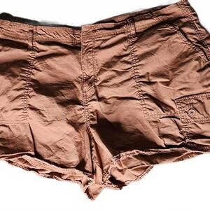 Women's Ana Mid-Rise Shortie Cargo Shorts Size 18